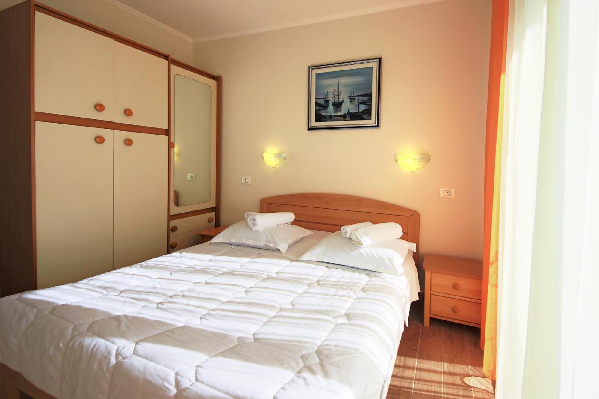 Apartments Superba Brodarica  Room photo